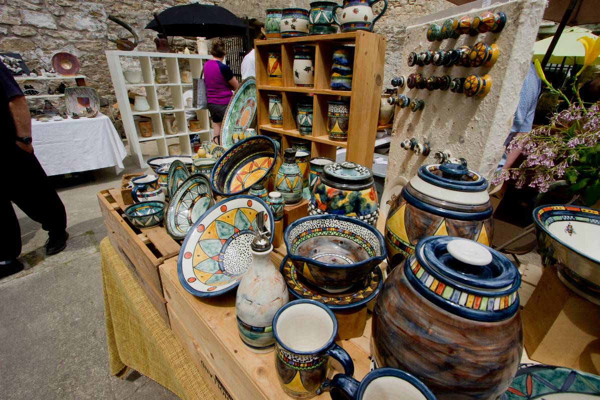 Artwork by [Tracy McEwen](http://www.tmpotter.com/)