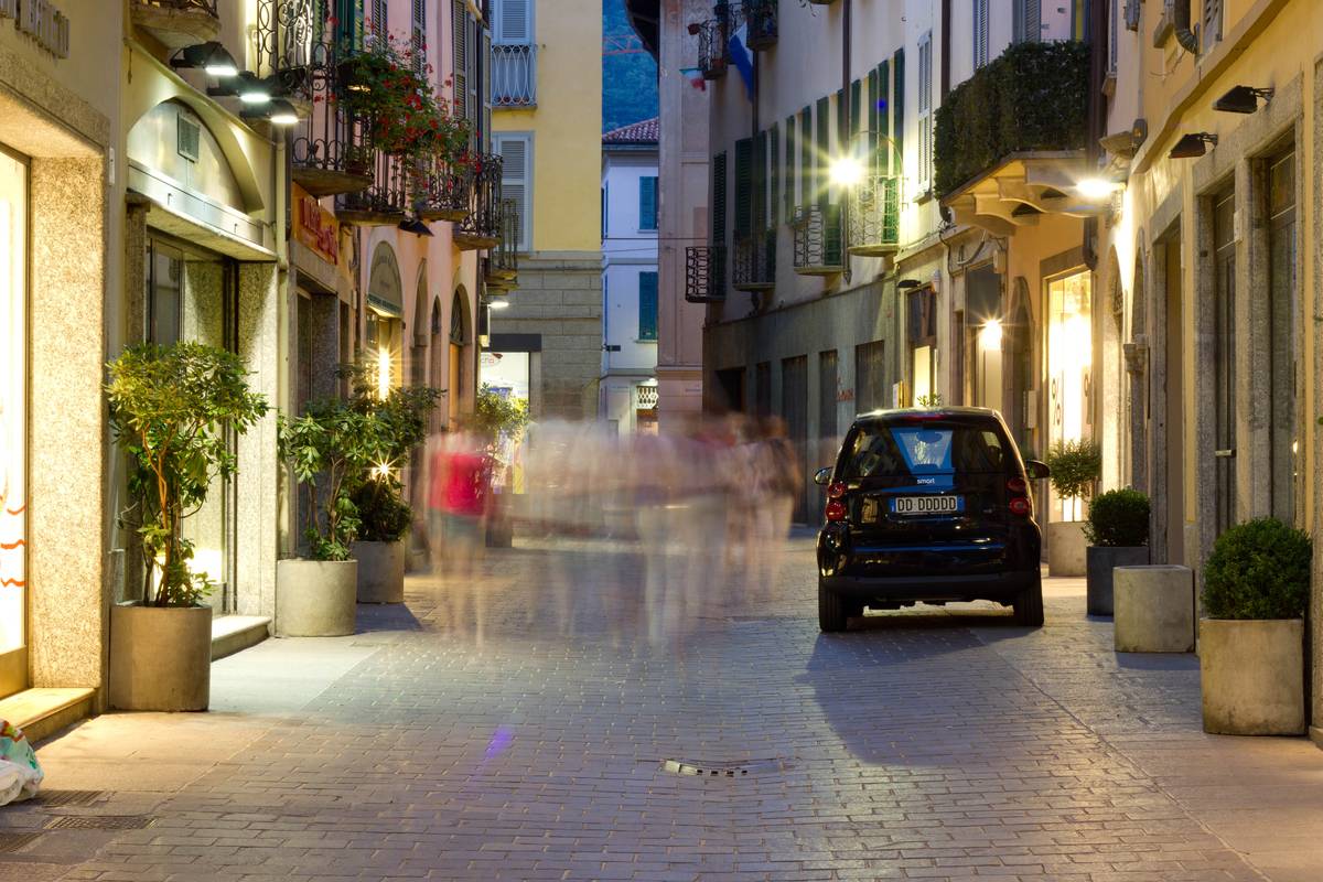 A night scene in the streets of Como.