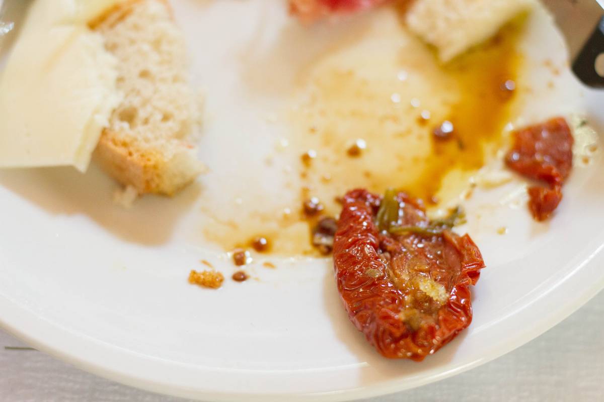 This lunch made me a fan of ingredients I had been avoiding. Balsamic vinegar and sun-dried tomatoes – at least in the way they prepared them – mixed with olive oil made for an irresistible combination.