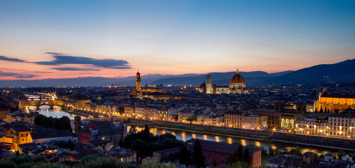 Skyline of Florence at night, with Ponte Vecchio, Palazzo Vecchio and the Florence Cathedral visible