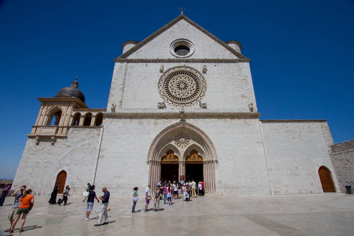 Entrance to the upper basilica