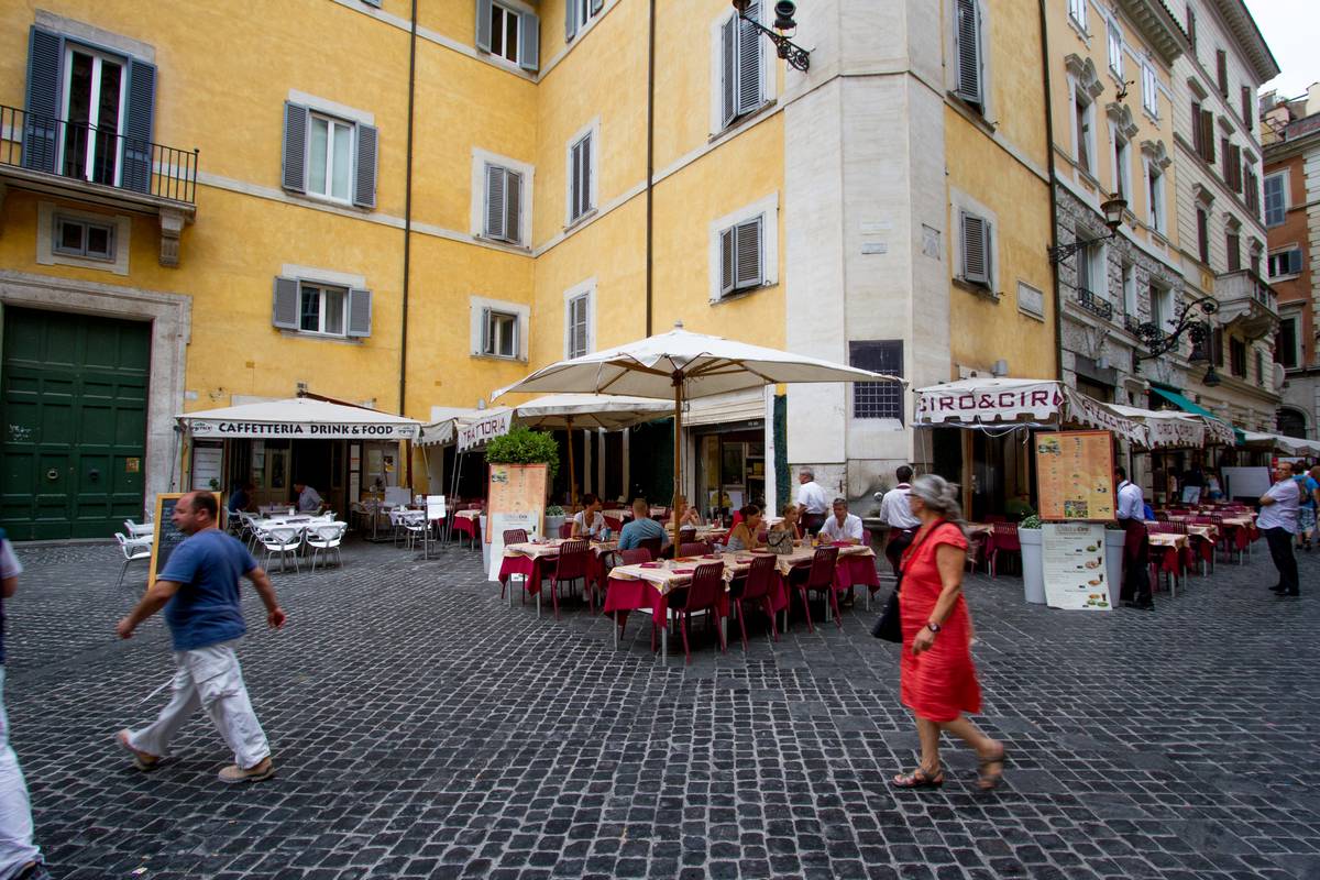 A few restaurants at Piazza della Maddalena, near the Pantheon. I had the most memorable seafood linguine here