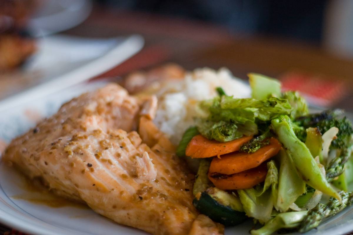 Salmon baked in Teriyaki sauce.