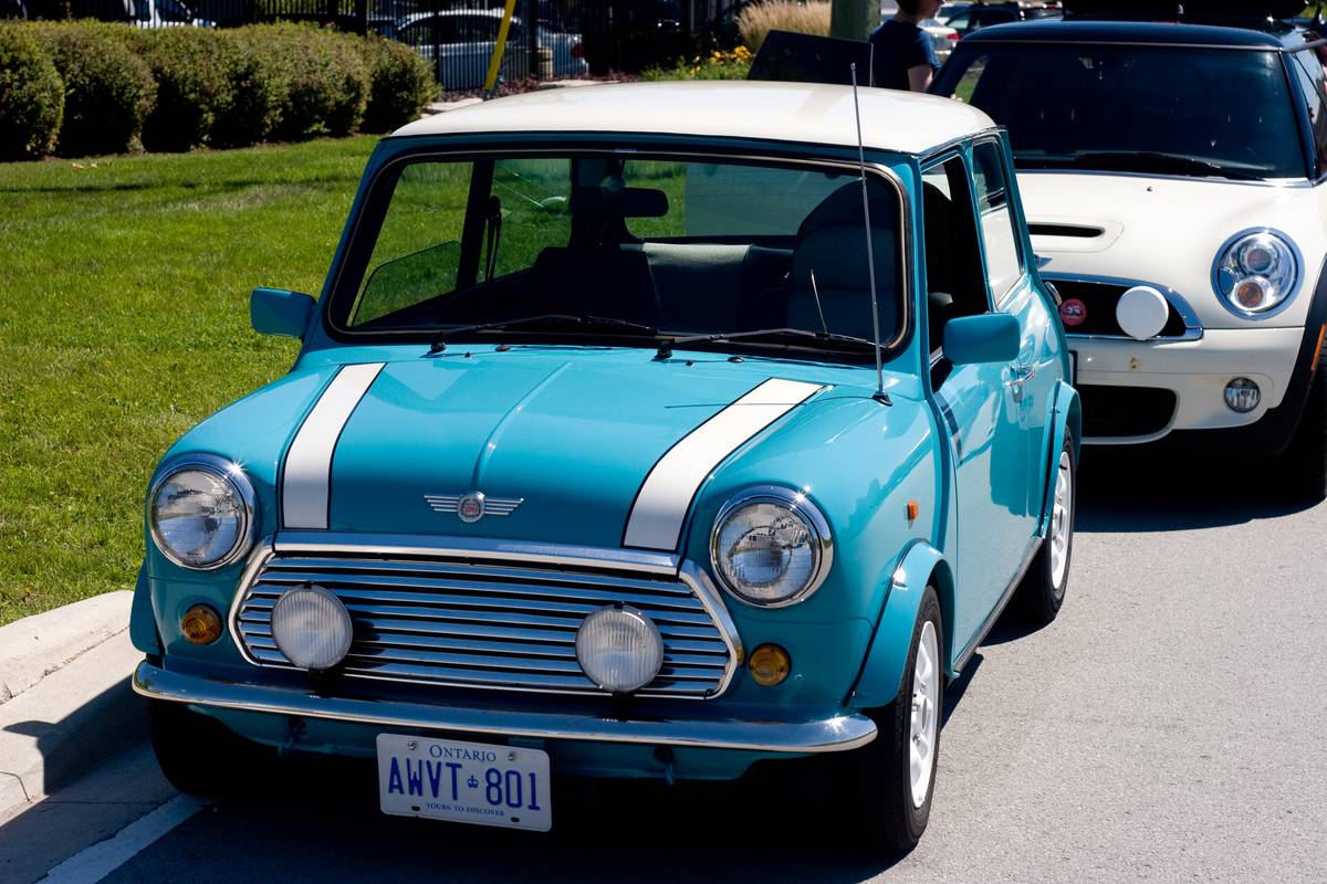 Some classic MINIs were around too