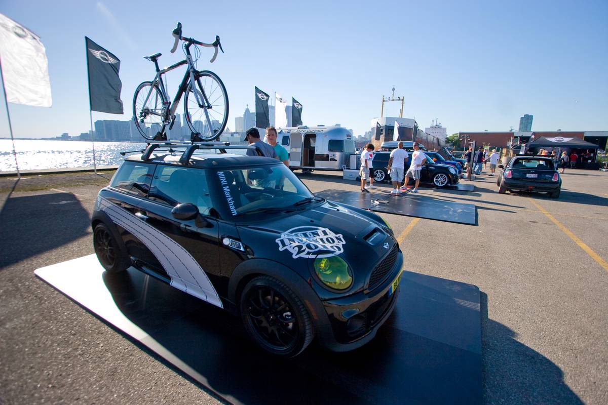 MINI Markham's entry. Gotta feature the entry sporting a bike!