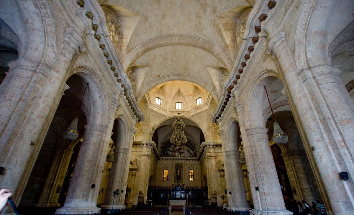 Inside Catedral de San Crist&oacute;bal de La Havana.